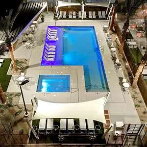 Home2 By Hilton Vegas Convention Center - No Fee Hotel