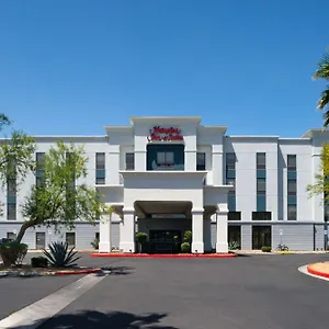 Hampton & Vegas Airport Hotel